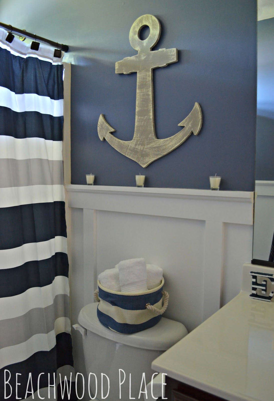  Hang a Large Anchor on the Wall
