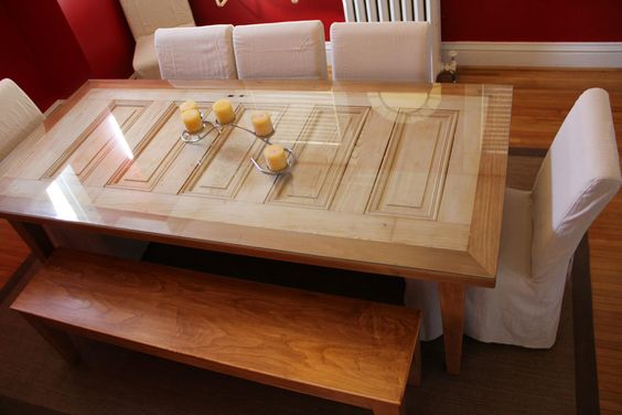  Protect the Table by Covering it With Glass